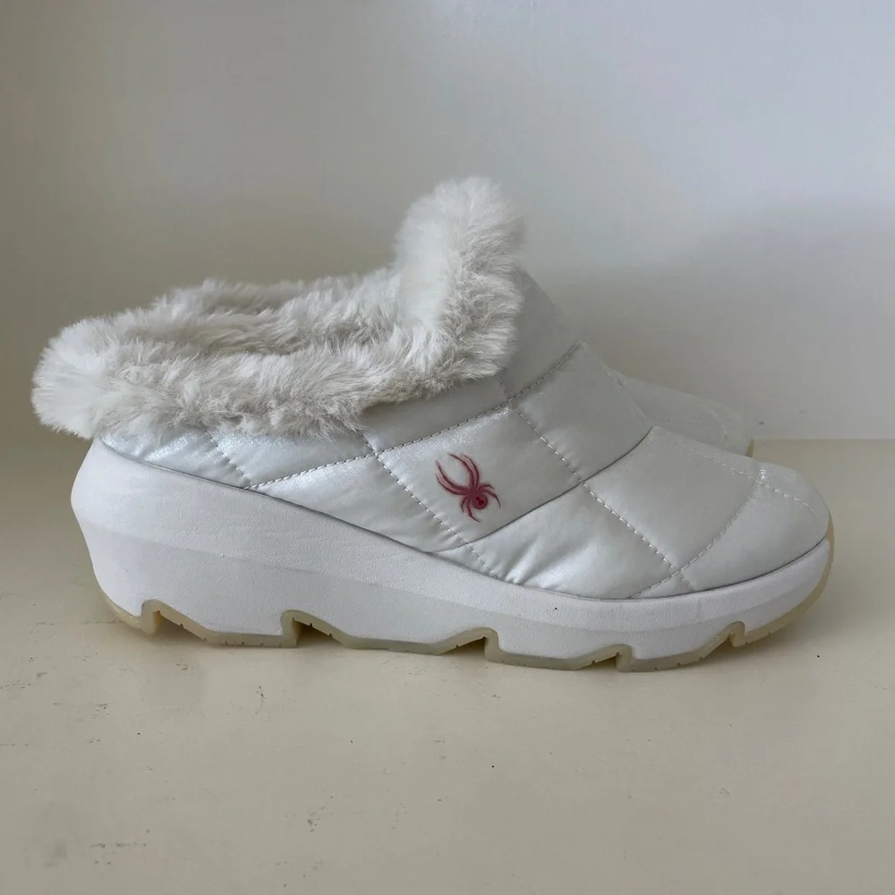 Spyder Conway Women's NWOT 9 fuzzy clogs slippers shoes wedge lily white